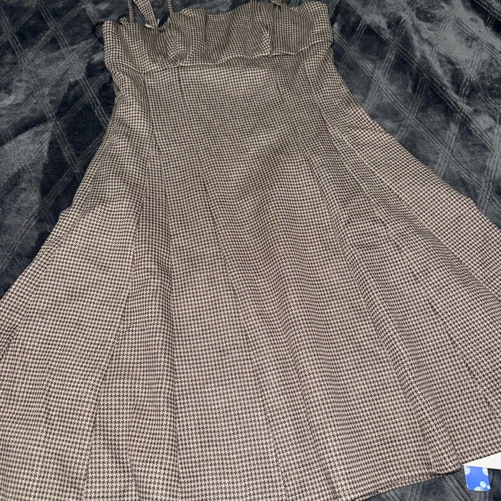 Cider Brown Houndstooth Midi Dress - Picture 5 of 6